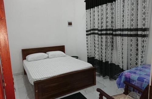 Welipitiya Apartment | Budget-Friendly Stay at Dejaya Rest House, Child Friendly!