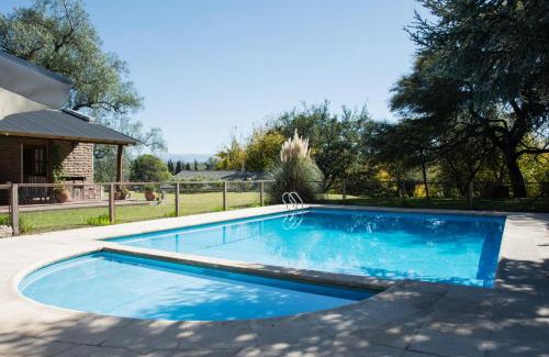 Villa General Belgrano Cabin | Del Arroyo Cabañas: Guest Rated 9.6 with Ocean Views
