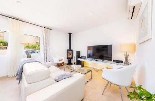 Colonia de Sant Pere House | Ocean View Retreat: Del Mar 37 with Family-Friendly Amenities