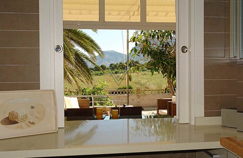 Colonia de Sant Pere Villa | Perfect Getaway: Del Mar Villa in Mallorca with Spa & More