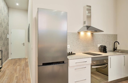 El Ejido Apartment | Discover Del Parque Flats Estudio Capuchinos: Family Haven