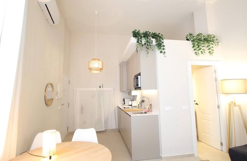 La Victoria Apartment | Cozy Del Parque Flats Monkey 1 with Spa & Breakfast