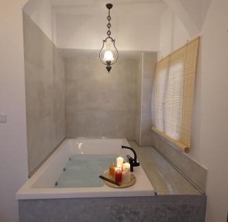 Serres Apartment | Relaxing Del Sole Spa Apartment with Hot Tub & Pet Friendly