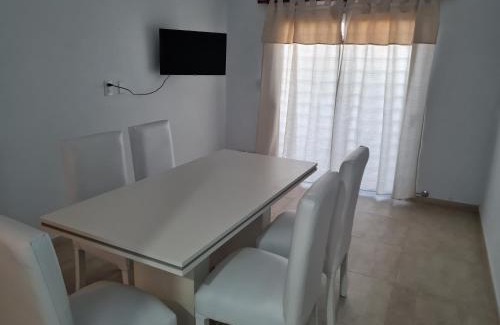 Sunchales Apartment | Del Sur Alquiler Temporario: Guest Rated 9.6 & Family Amenities