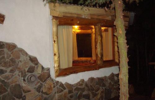 Las Golondrinas Cabin | Budget-Friendly Del Viejo Camino with Pool & Family Amenities
