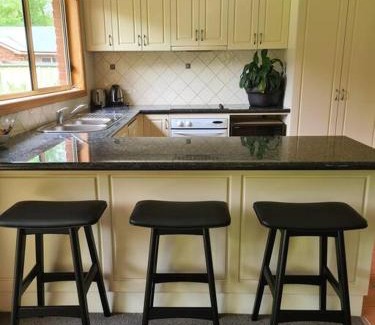 Bright Villa | Relaxing Delany Villas Bright - Spa Retreat on Delany Avenue
