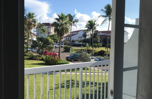 Nassau House | Isle Of Icons Townhome with Pool & Spa Near BahaMar