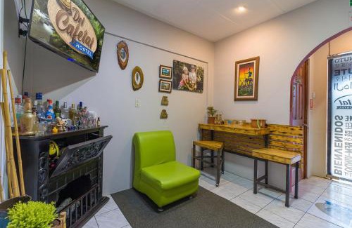 San Jose House | Delcafetalcr: Budget-Friendly Stay with Breakfast Included