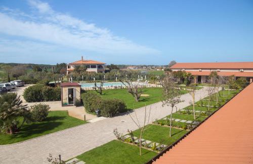 Cecina Hotel | Discover Delfino Tuscany Resort: Oceanfront Bliss Awaits