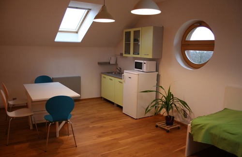 Bobnice Apartment | Relaxing Retreat at Deli's Bobnice - Embrace Nature's Bliss