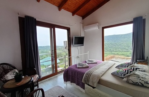 Foca Hotel | Eco-Friendly Retreat at Delice Doğa Evi with Pool & More
