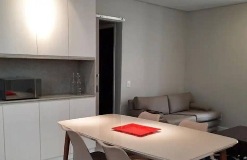 Anchieta Apartment | Convenient Stay Near Av. Bandeirantes with Spa & Hot Tub