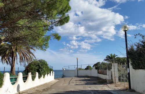 Sarroch Villa | Refined Cottage by the Sea with Ocean View and Spa