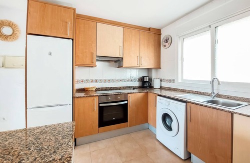 Vinaros Apartment | Experience a Family-Friendly Beachfront Getaway with Pool