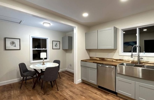 Town of Lloyd House | Delightful 1-Bedroom Residence with Private Yard on New Paltz Rd, Lloyd, NY