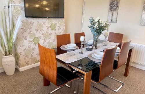Cannock House | Inviting 2-Bed Home with Secure Parking & Child-Friendly Amenities