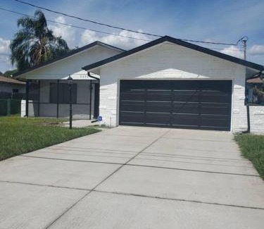 Clearwater House | Charming Oceanfront 3-Bdrm Home Near Clearwater Beach