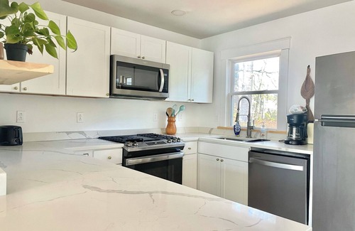 Topsham House | Delightful 4-bedroom house with WiFi in charming Topsham