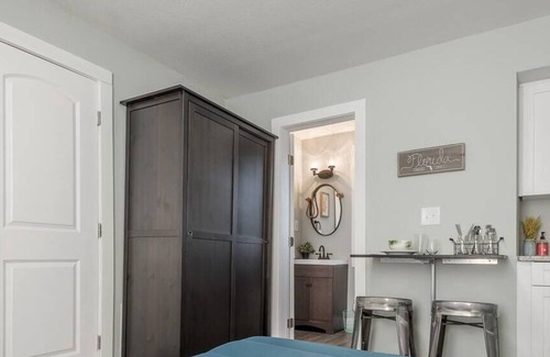East Ybor House | Inviting Ybor Bungalow with Breakfast & Child-Friendly Amenities