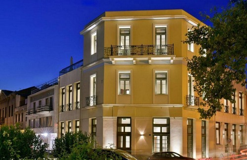 Thissio Villa | Cozy Villa Toshiro in Athens with Thissio Views & Spa