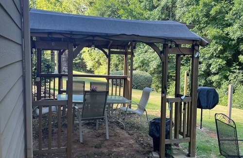 Cliftondale Apartment | Inviting Family-Friendly Atlanta Apartment with Pet Perks