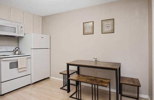 Garden Home-Whitford Condo | Cozy SW Portland Retreat with Outdoor Patio & Top Ratings