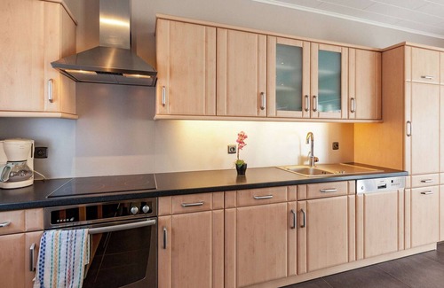 Le Bizet Cottage | Delightful cottage surrounded by nature