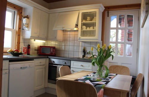 Longdown Cottage | Charming Detached Cottage near Exeter, Dartmoor & the Coast