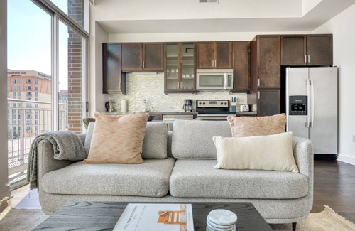 Waller Creek District Apartment | Inviting Downtown 1BR with Pool, Gym & Pet-Friendly Perks