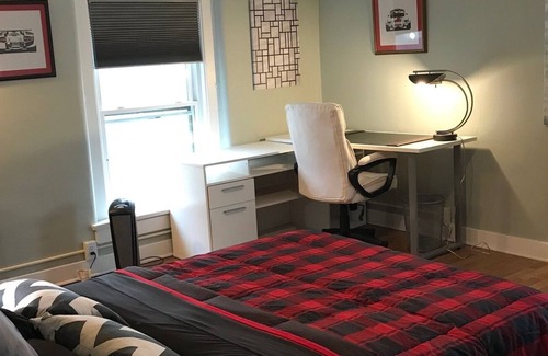 Findlay Apartment | Delightful Downtown Findlay 3 Bedroom Apartment