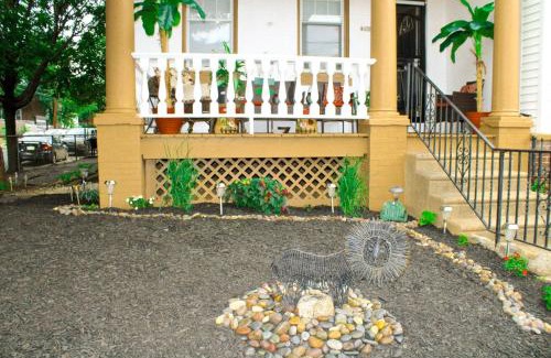 Olney-Oak Lane House | Welcoming Empowerment Palace - Guest Rated 8.3/10
