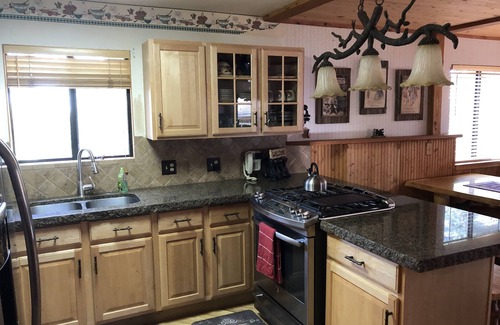 Meadow View Heights Cabin | Family-Friendly Cabin Near Duck Creek Village - 9.8/10 Rating