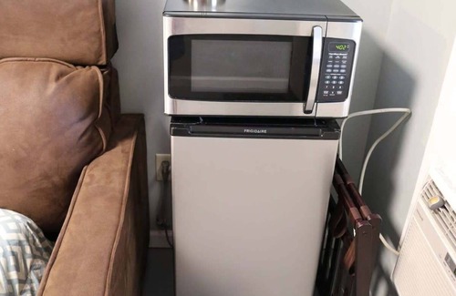 Hendersonville Apartment | Cozy Room Near Shops & Dining, Perfect for Families!