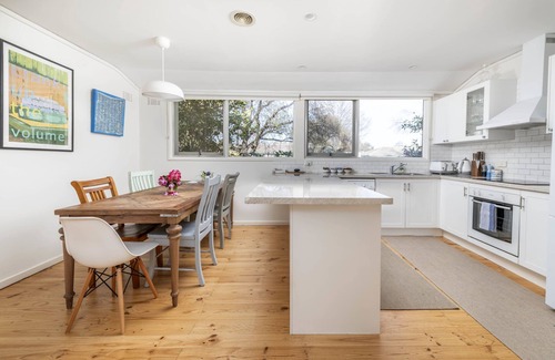Watson House | Inviting Retreat in Watson with Breakfast & Family Amenities