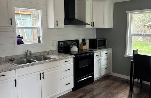Arlee House | Delightful mobile home with WiFi in charming Arlee