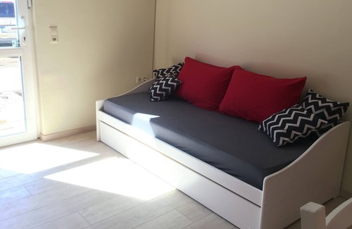 Stotteritz Apartment | Inviting Newly Refurbished Flat with Spa and Breakfast