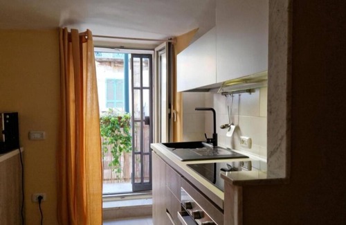 Materdei Apartment | Delightful renovated studio apartment in the heart of naples