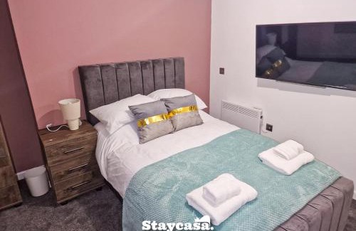 Manchester House | Modern 10 Bedroom House with Free Parking & Fast Wifi