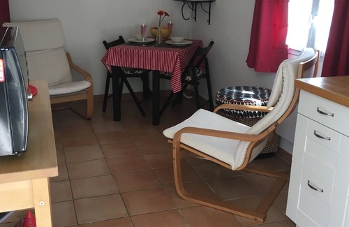 Grans Apartment | Top-Rated Studio with Pool & Ocean View Awaits You