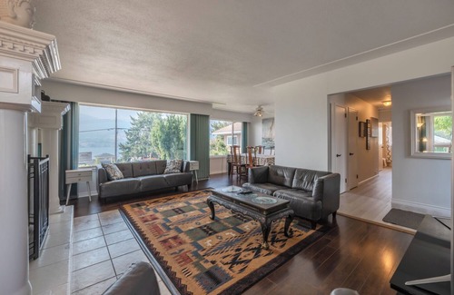Okanagan-Similkameen House | Charming Lakeview Retreat with Pool & Spa in Naramata