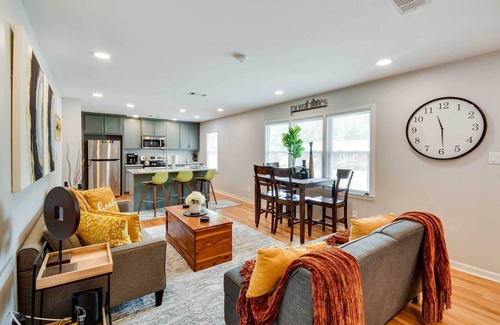 Tuskegee House | Family-Friendly Tuskegee Home with Kitchen & Spa Amenities