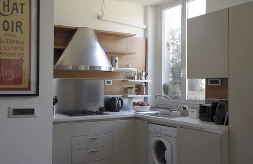 Genoa Historical Centre Apartment | Prime Two-Room Apartment with Pool in Central Genoa