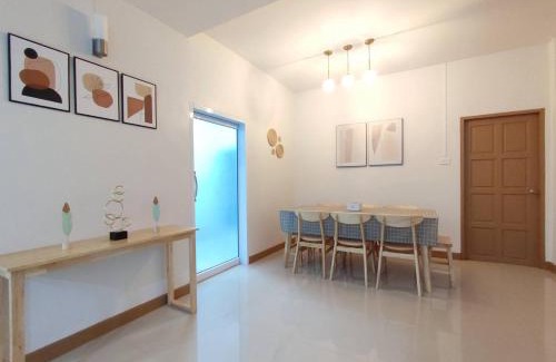 Satun Villa | Family-Friendly DeliZia de Villa with Kitchen Amenities