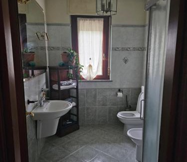 Sciolze House | Delizie Andrè: Relaxing Rural Getaway with Hot Tub
