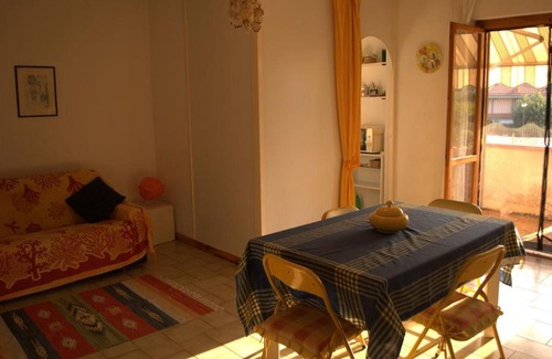 Sant'Anna Apartment | Oceanfront Retreat: Delizioso Appartamento Blue Marine