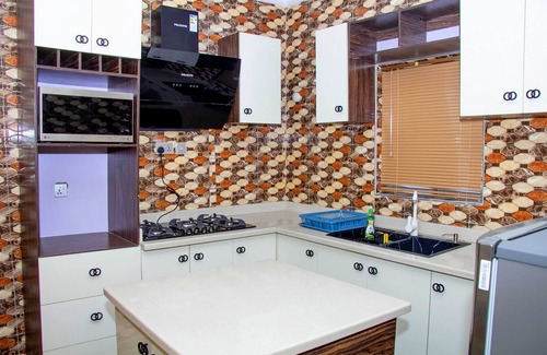 Bouvet Island House | Comfortable 4-Bedroom Getaway in Vibrant Lagos with Wi-Fi