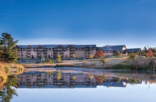 Wisconsin Dells Cabin | Explore Dells Condo 1BR Suite with Free Waterpark Access
