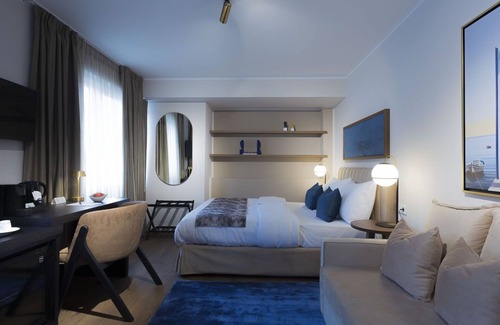 Neu Wulmstorf Hotel | Delphi Hotel & Restaurant: Guest Rated 9/10 with Family-Friendly Amenities