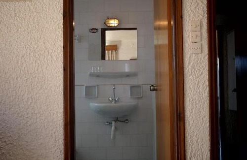 Delfoi Apartment | Delphi Panoramic View: Family-Friendly Retreat Awaits
