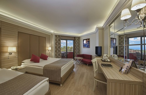 Okurcalar Resort | Experience Delphin Deluxe Resort Hotel - All Inclusive Getaway